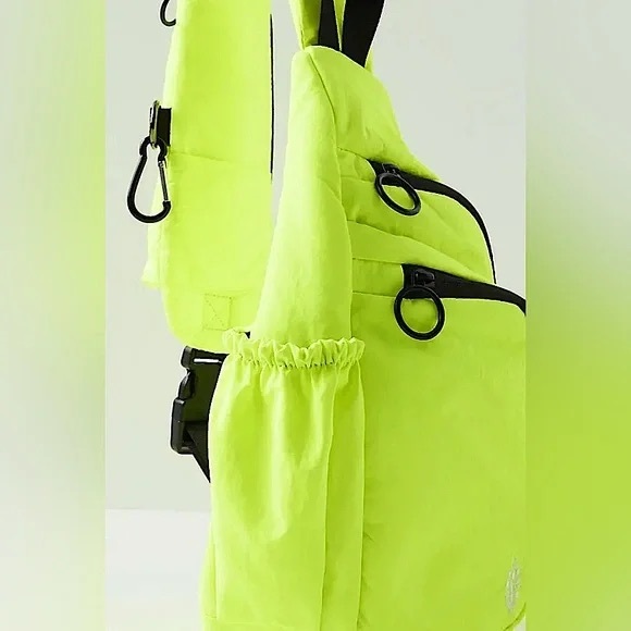 NWT Renegade Sling Bag - Picture 4 of 8